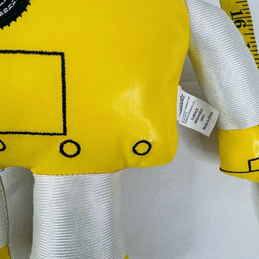 Yo Gabba Gabba Plex Robot Plush Toy 13 Inch GabbaCadabra 2012 Yellow Robot Vinyl